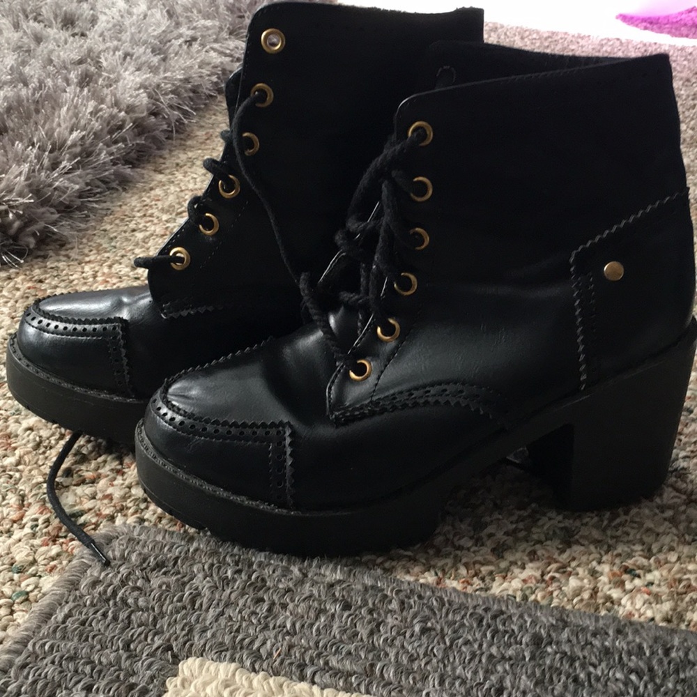 Black boots